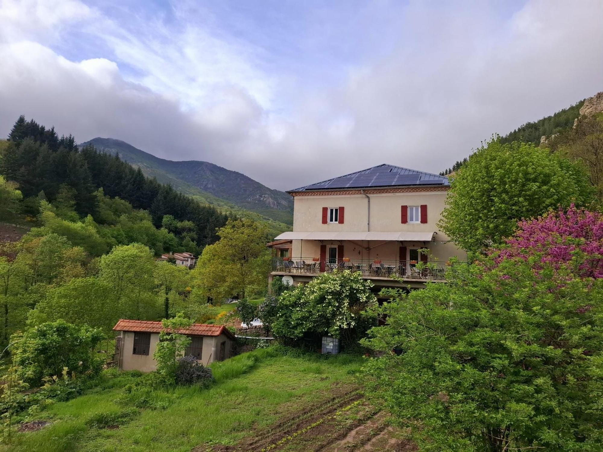 Auberge Arthea Laviolle Bagian luar foto