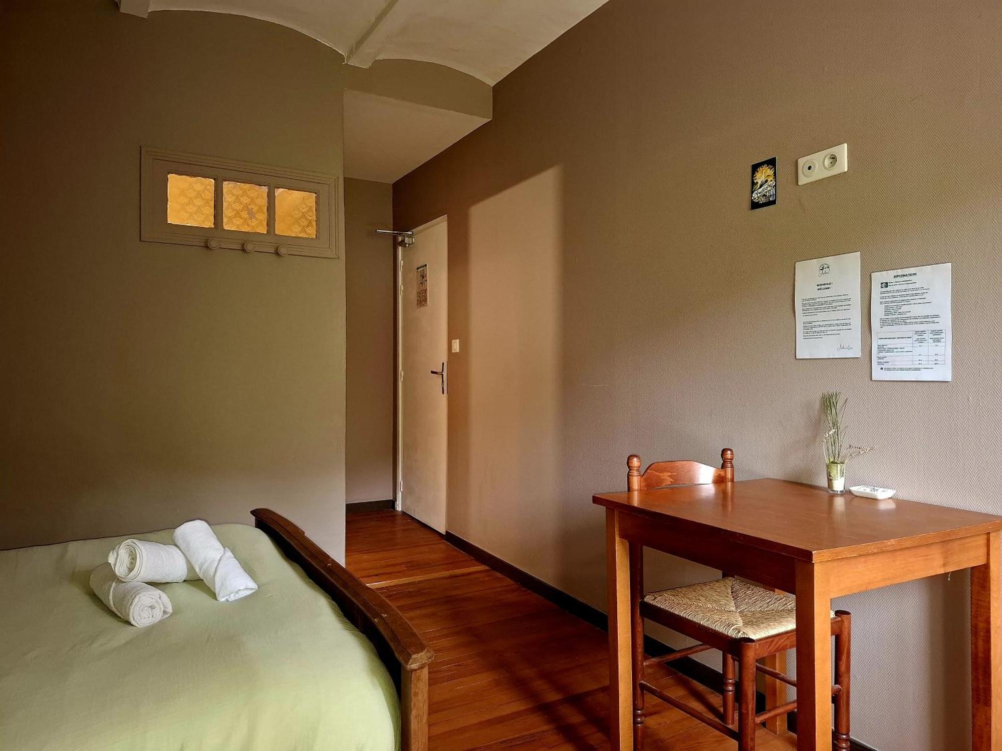 Auberge Arthea Laviolle Ruang foto